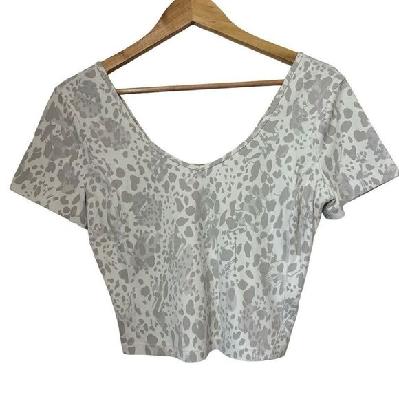 Lululemon Align Tee *Nulu Slim Fit Cropped leopard size 2 - Picture 1 of 10